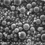 Aktivt SARS-CoV-2 aerosol detektert 4m fra celle